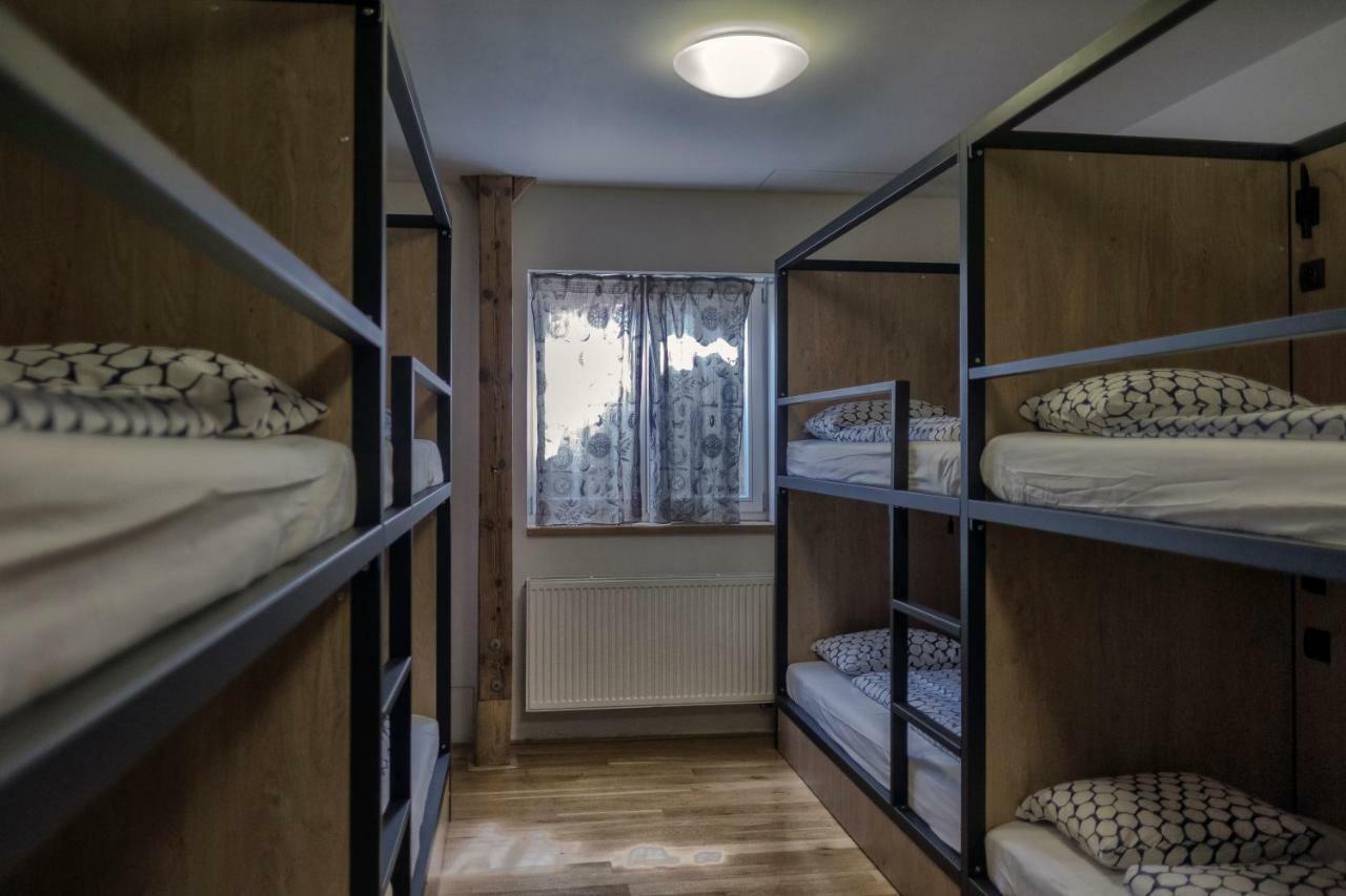 Hostel Onefam Miru Prague